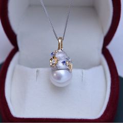 極美品 南洋白蝶真珠 アコヤゴールドパールペンダントトップ 