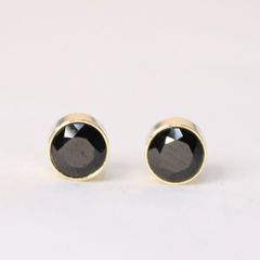 14KGF ブラックスピネル 4mm 天然石 ベゼル ピアス