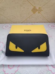 2024年最新】FENDI ラウンドファスナーの人気アイテム - メルカリ