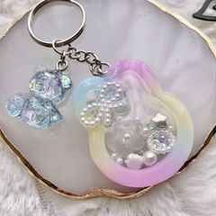 レジン　シェイカーキーホルダー　（うさぎ）
