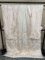 貸衣装処分品 上品生成り色　竹柄　白打掛　正絹