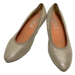 【美品】フィットフィット (21.5) パンプス アーモンドトゥ フラットパンチング 定番デザイン