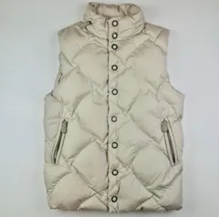 美品★BOTTEGA VENETA・ボッテガヴェネタ メンズ キルト イントレチャートデザイン レザープル 収納フード付き フルジップ ボタン比翼仕立て ダウンベスト(46)メンズダウンベスト カジュアル ジャケット 秋冬物 アウター ブランド イントレ