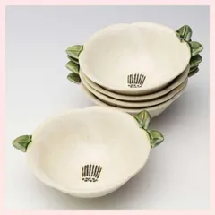 （５枚セット）瀬戸焼　織部花椿　小鉢揃　※陶器,セトモノ,個性的,レトロモダン,エモい,かわいい,可愛い,和食器,日本製,高級感,高品質,上品,お祝い事,伝統的,和柄,結婚祝い,内祝,家族,小皿,使い勝手　◎2セット目以上大幅値引き対象商品♪