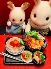 516 韓国料理　ユッケナクチタンタンイとナッコプセAセット⭐️ミニチュアフード　ドールハウス　リカちゃん　シルバニア　樹脂粘土　ねんどろいど　バービー　ミニチュア　フィギュア　フェイクフード　韓国料理