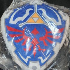 ゼルダの伝説 ぬいぐるみクッション ハイリアの盾