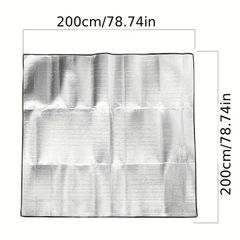 アルミ箔製のアウトドアマット　200×200cm　防水で湿気を防ぐピクニック用の断熱パッド　キャンプやテントでの睡眠に最適　様々なサイズでキャリングバッグ付き　アルミシート