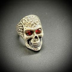 【地獄の眼差しを纏う】シルバー925 スカルリング 17号 19号 21号 23号 25号 27号 キュービックジルコニア レッドアイ 指輪 925 刻印 silver925 赤 石 ドクロ 髑髏 どくろ タイ製 スターリングシルバー