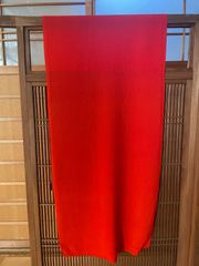 【縮緬】【古布】【はぎれ】（長さ：約１２２㎝／幅：約３３㎝）