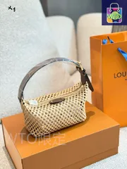 【今日特価】Yves Saint Laurent イヴ・サンローラン ノリータ 柔らかな手触り-WTO輸入1