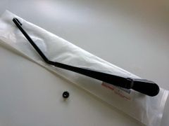 ★新品 80系 ランクル ランドクルーザー トヨタ純正ワイパーアーム（リヤ用）上下開き用