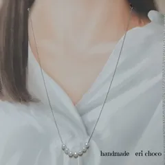 ホワイトパールのシンプルロングネックレス