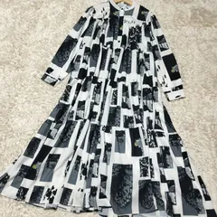 【極美品】【2025SS】DouDou web限定 プリントティアードワンピース　FREEサイズ　オフホワイト × ブラック　総柄　マキシ丈