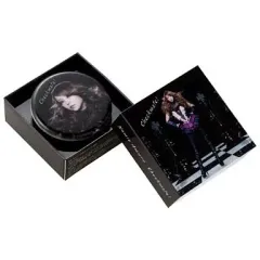 2025年最新】安室奈美恵缶バッチの人気アイテム - メルカリ