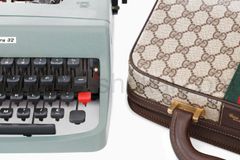 GUCCI（グッチ） for olivetti Lettera 32 中古タイプライター(専門店でオーバーホール済)