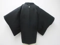 【一輝堂】【着物】黒羽織　一つ紋　流水に岩文　羽織紐別売り　身丈約79.5cm　裄丈約63.5cm　25z05-2451