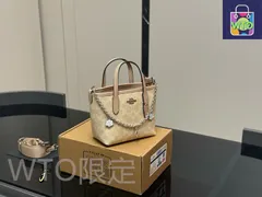 【今日特価】Coach コーチ ミニトートバッグ 全面新発売の愛らしいデザイン