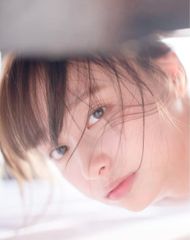 影山優佳 1st写真集 知らないことだらけ アザーカット - メルカリ
