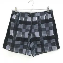 ★SALE価格★【美品】カルバンクラインゴルフ ショートパンツ グレー×黒 チェック レディース 7(S) ゴルフウェア Calvin Klein golfのサムネイル