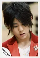 【中古】生写真(ジャニーズ) Hey! Say! JUMP/山田涼介/顔アップ・衣装赤・目線下/公式生写真