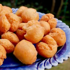 米粉のサーターアンダギー24個（シークヮーサー12個＋プレーン12個）