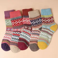 ☆ マルチカラー ☆ 靴下 レディース 暖かい ジャガード柄 5本セット ysso5324p5 靴下 レディース 暖かい ルームソックス くつ下 ソックス 5足 セット ロークルー 保温 厚手 冷え 冷房対策 防寒対策 クルー丈 ジャガード柄 通勤 通学