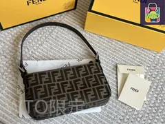 【今日特価】Fendi Vintage Monogram Armpit Mahjong Bag - フェンディ ヴィンテージ モノグラム アンダーアーム 麻雀バッグ