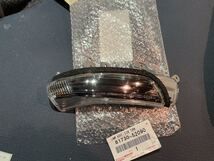 新品 トヨタ 純正 プリウスα ZVW40 ZVW41W 右 ドアミラー ウィンカー レンズ