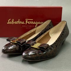 2e10 《美品》 Salvatore Ferragamo サルヴァトーレ フェラガモ VARA ヴァラリボン クロコ パンプス 8 1/2 ブラウン レザー シューズ 革靴 箱付き