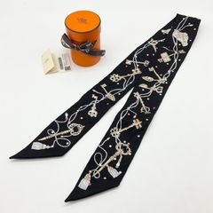 HERMES エルメス ツイリースカーフ Les Cles a Pois レ クレ ア ポア シルク100% ブラック系 マルチカラー 黒 鍵柄 レクレアポア【中古】Aランク　6_175