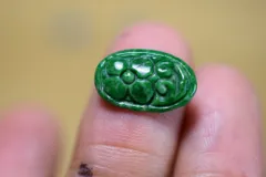 RS7-05 手彫り 花型 ミャンマー産 黄緑 本翡翠 ルース 裸石 硬玉 ジェダイト