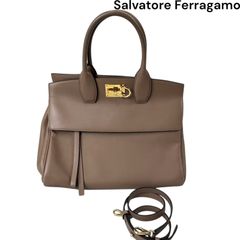 ●サルヴァトーレフェラガモ　Salvatore Ferragamo スタジオ 2WAY トートバッグ　レディース　5D546