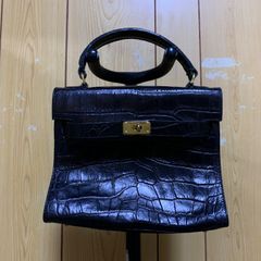58 FURLA フルラ クロコ柄 型押し ブラック ゴールド金具