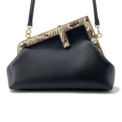 2026年最新】フェンディ ファースト バッグの人気アイテム - メルカリ