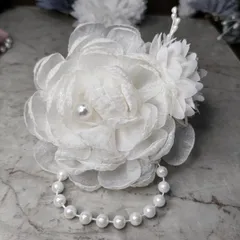 コサージュ 卒園式　卒業式　入園式入学式 結婚式 発表会 ＊フォーマルコサージュ＊パールブローチ128