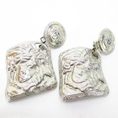 ジャンニヴェルサーチ ヴェルサーチェ GIANNI VERSACE メデューサ メドューサ イヤリング クリップ式 シルバー系 アクセサリーのサムネイル