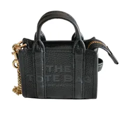 新品同様 MARC JACOBS マークジェイコブス THE TOTE BAG ザ レザー ナノ トート チャーム エンボスロゴ ポーチ 2F3SCP005S07 ブラック レディース 古着 中古 USED