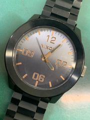 美品・希少】NIXON THE FACET 38 オールブラック×ゴールド - メルカリ