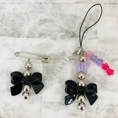 【ハンドメイド】韓国風ストラップ　ブレスレットセット　蝶々　ハート　リボン　ブラック　ビーズ