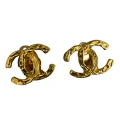 人気満点 CHANEL 2022 リップリング イヤーカフ イヤリング【新品、未