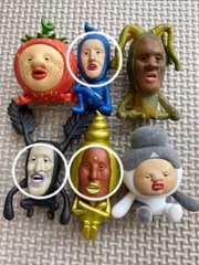 【３個セット】　こびとづかん おすわりマスコット 2 1 こびとずかん　こびと図鑑　イチゴクレナイ　バイブスマダラ　アラシクロバネ　タカラコガネ　カクレケダマ　シノビイエコビト　カクレモモジリ　シークレット　スモモノウチ　リトルハナガシラ