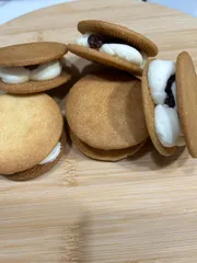 ラムレーズンバターサンド　5個　山形県　おやつたくぼん　クール便のサムネイル