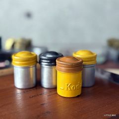 R-1954　フィルムケース　アルミ製　４個セット　ヴィンテージ　ヴィンテージ雑貨　コダック　フイルム　ケース　小物　カメラ小物　KODAK　アルミケース