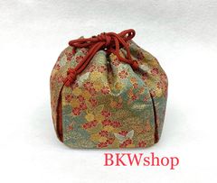 限定品　used　西陣織　巾着　着物小物　和装小物　お呼ばれ　卒業式　浴衣　コスプレ　リメーク