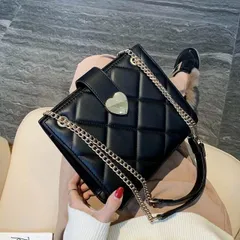 キルティング チェーン ショルダーバッグ レディースバッグ 肩がけバック 肩掛けバック スクエア型 四角 ファスナー かわいい 大人可愛い きれいめ シンプル カジュアル 大人 上品 おしゃれ 大人女子 こなれ感 ラブリー キュート ガーリー モード系 セクシ