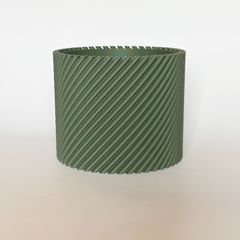 【3Dプリント】ツイスト02鉢カバー オリーブグリーン｜モダン・北欧風・おしゃれ植木鉢 2.5号対応
