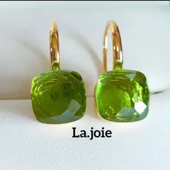 クリスタル ペリドットカラー “オリヴィン“ ゴールド フック ピアス