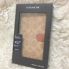 コーチ COACH　iPhone　2023（6.7インチ3レンズ）　ブックタイプケース 　シグネチャー　総柄