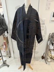 男性着物　羽織付き　紺色がかった黒色　コスプレ　仮装　男装