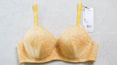 Yue(ユエ) 60G ブラジャー C70 チェック柄 - メルカリ